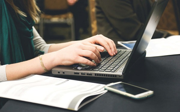 Thuê dịch vụ viết bài: Giá bao nhiêu? Chọn ở đâu?