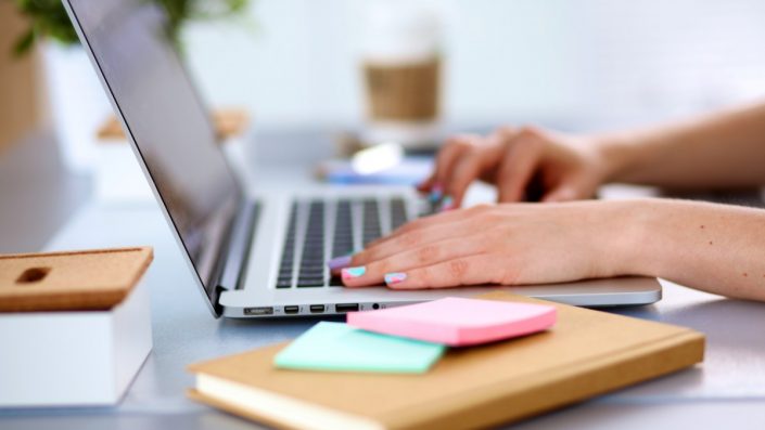 Thuê dịch vụ viết bài: Giá bao nhiêu? Chọn ở đâu?